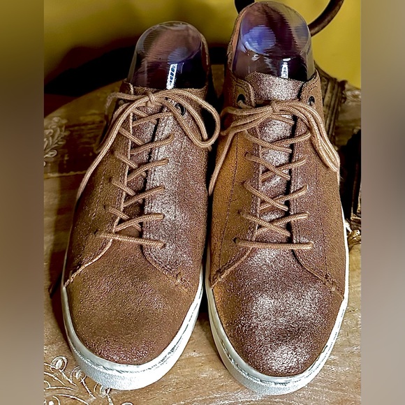 EUC Tom’s “Lenox” Metallic Leather Lace-up Sneaker in Rose Gold. Size 8.5 - Picture 4 of 11